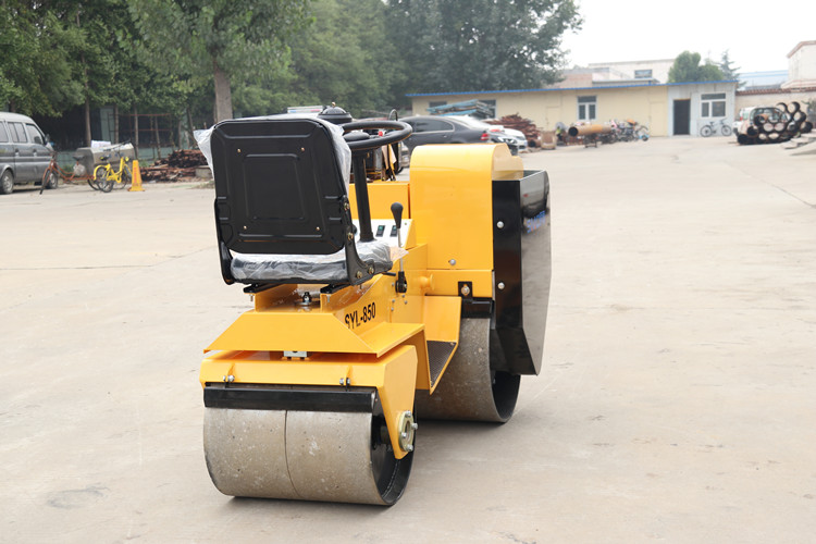 小型壓路機(jī)在城市的美化中越來(lái)越常見(jiàn)，它的結(jié)果又如何呢？